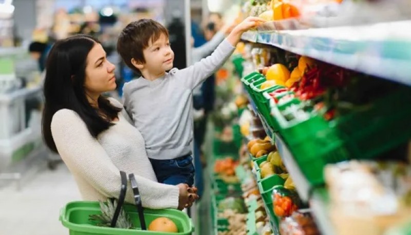 Cuánto necesitó una familia tipo en octubre de 2024 para no ser pobre