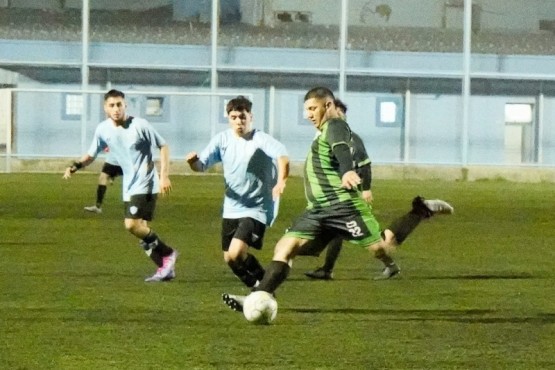 El Verdinegro sigue en carrera.  (Foto: Una Pasión RG)