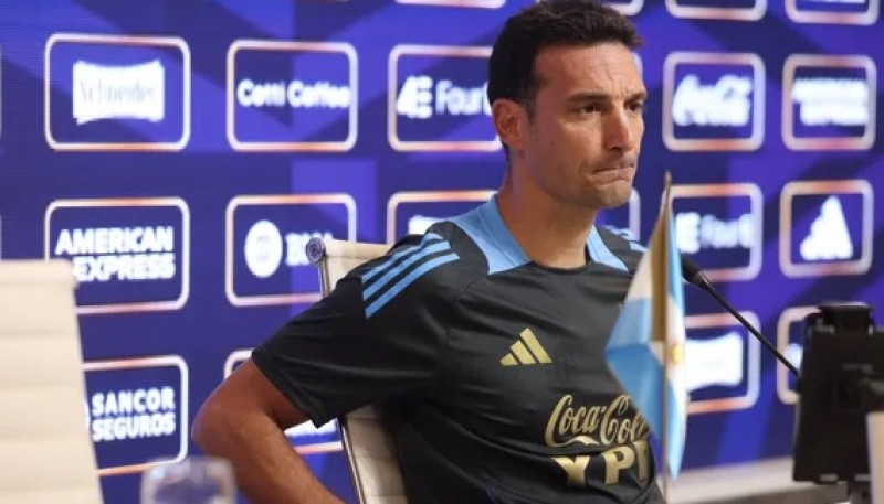 Scaloni adelantó el posible equipo ante Paraguay en Asunción