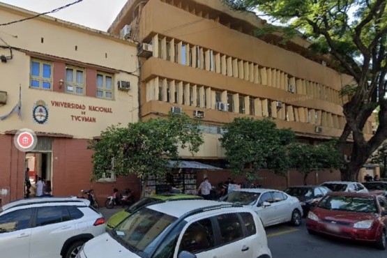 Denuncian a un docente de Enfermería por aprobar a alumnos a cambio de favores sexuales