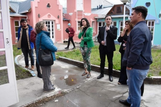 Grasso firmó un convenio para que el Jardín Maternal Municipal vuelva a abrir sus puertas