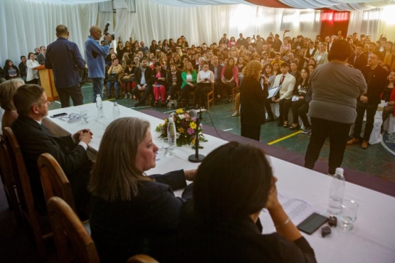 Graduación de 96 estudiantes e inauguración de la Escuela de Oficios