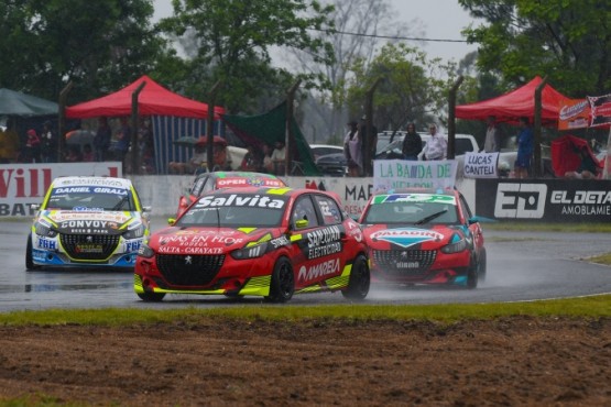 La lluvia no le impidió al salteño festejar. (Fuente: APAT)