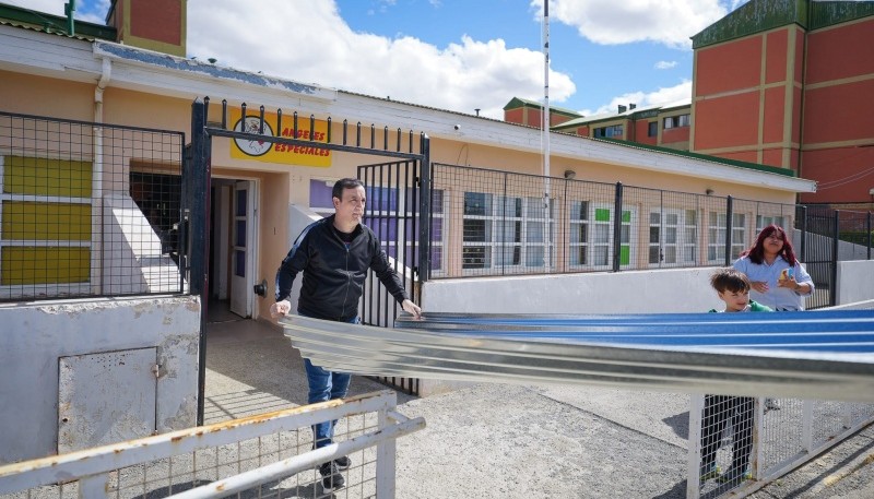 Municipio colabora con Ángeles Especiales para la construcción de un gimnasio