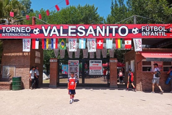 Un sueño cumplido: Cipriano Prane, el santacruceño que brilla en el fútbol infantil