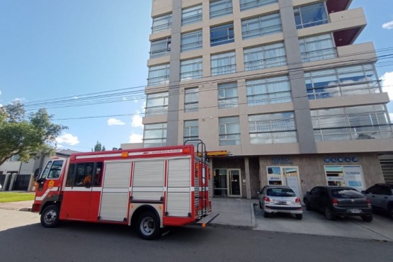 Rescatan a un bebé encerrado accidentalmente en un departamento