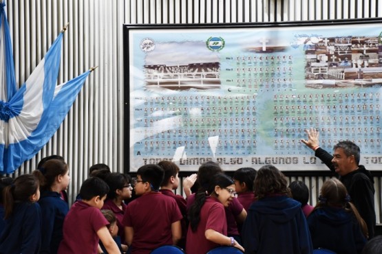 Alumnos del Instituto María Auxiliadora conocieron la Legislatura Provincial