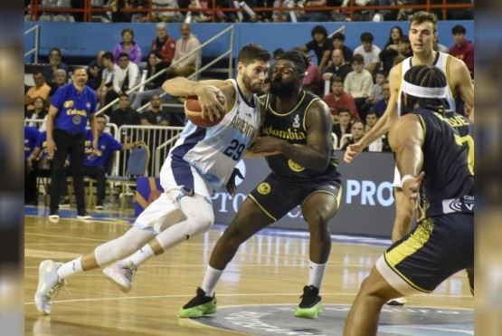 La Selección argentina de básquet consiguió una victoria amplia ante Colombia