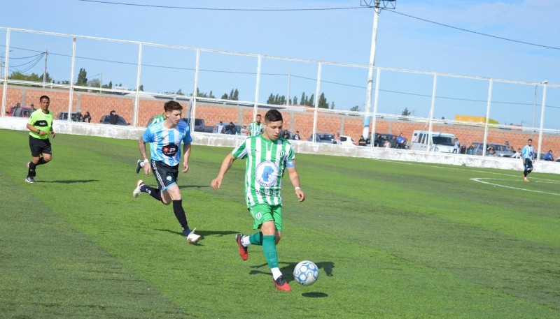 El Albiverde lo superó en el juego, en lo físico y en lo emocional al Mugrín. (Foto: JG)