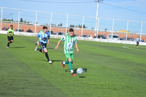 El Albiverde lo superó en el juego, en lo físico y en lo emocional al Mugrín. (Foto: JG)