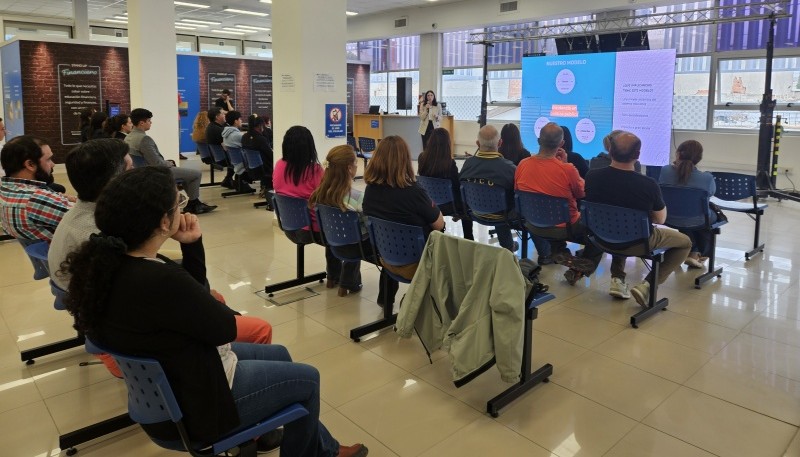 Fundación Banco Santa Cruz realizó conversatorios sobre educación con miembros de los sectores público y privado