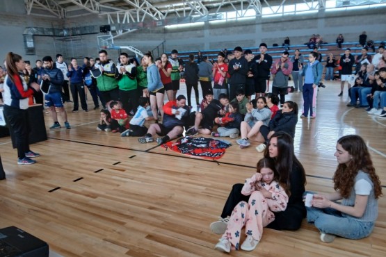 Emotivo torneo de handball en homenaje a “Nani” Álvarez