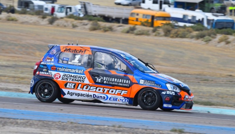 El campeón esta cerrando un gran año y dando también sus últimos giros en la Clase 2. (Foto: APAT)