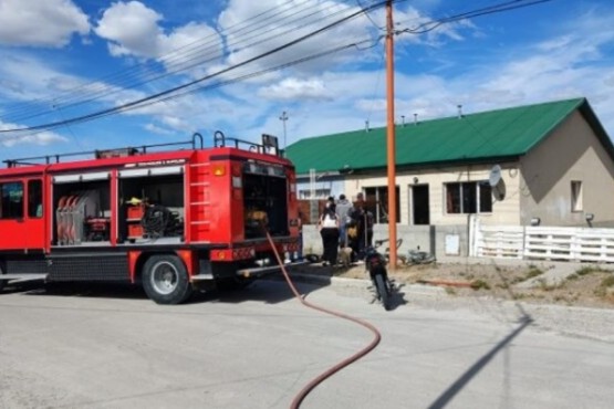 Un prolongador eléctrico provocó un incendio en una vivienda