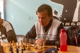 Estrenó su título de Maestro consiguiendo otro