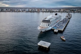 Por tercera vez llegó a Puerto Madryn el Buque Viking Jupiter