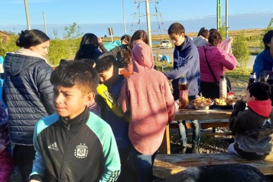 Punto de wifi gratis en la Plaza Heroínas de Malvinas del Barrio 2 de Abril