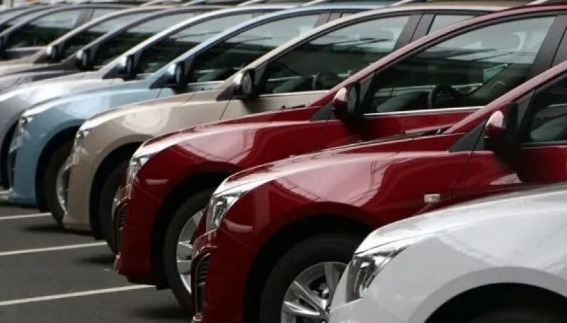 La venta de autos en 2024 se derrumbó un 8% interanual