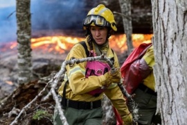 El fuego ya consumió casi 1.500 hectáreas en Bariloche