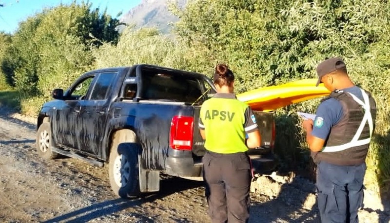 Operativos por las fiestas de fin de año y se rescataron dos personas varadas en cercanías de Garayalde