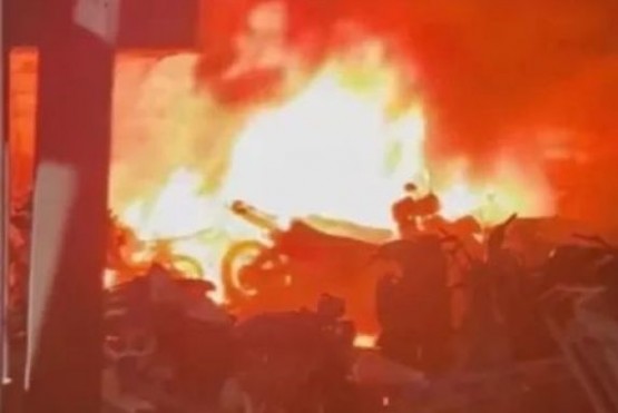 Incendio destruyó unas 100 motos secuestradas.