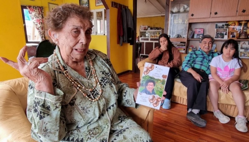 Orfelina celebró sus 100 años entre familia y recuerdos