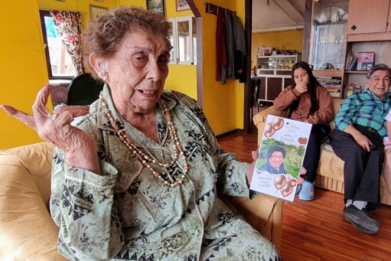 Orfelina celebró sus 100 años entre familia y recuerdos