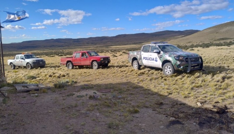 Rescatan a tres hombres que estaban varados en Estancia El Dorado