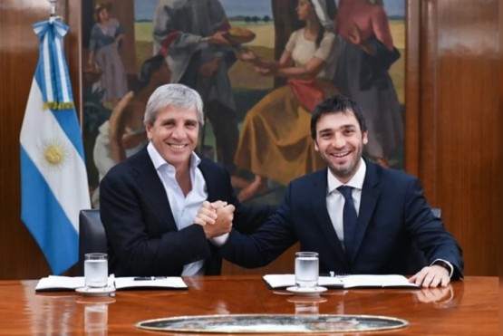 Chubut firmó el primer convenio de compensación de deudas con Nación