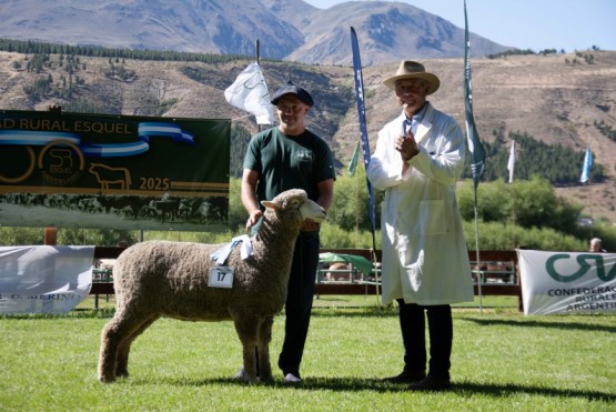 Santa Cruz en reunión de la Mesa Ovina Patagónica