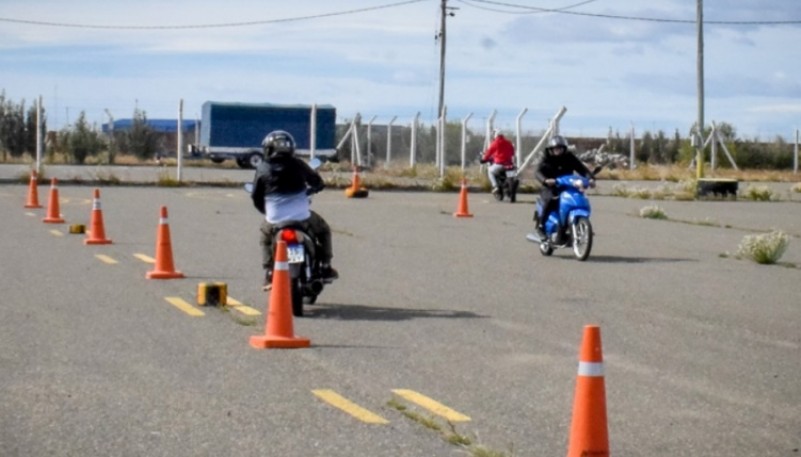 Se realizaron exámenes prácticos para la obtención de licencias de motocicleta