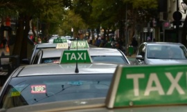 Un taxista atacó a un chofer de aplicación e intentó robarle el celular