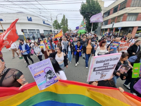 Movilización Federal LGBT contra el discurso de Milei en Río Gallegos