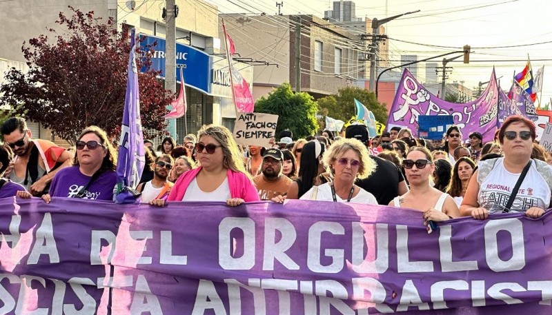 Se llevó adelante la marcha antifascista en Trelew 