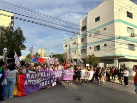 Multitudinaria Marcha Federal Antifascista y Antirracista en Trelew: