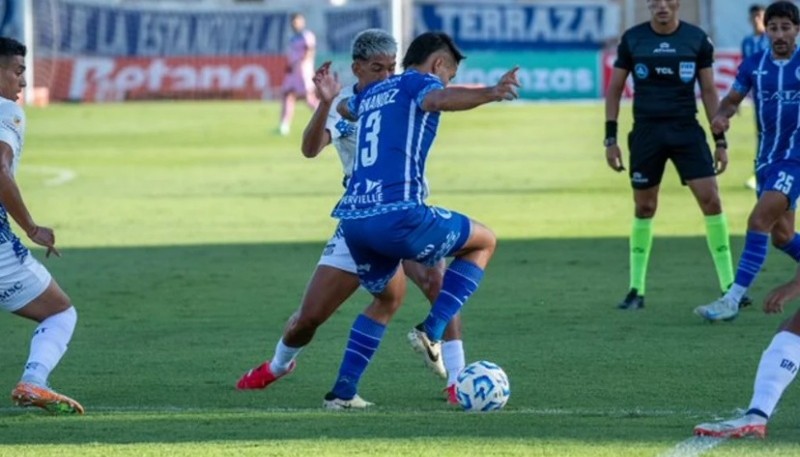 Se suspendió Godoy Cruz y Talleres por agresión al árbitro