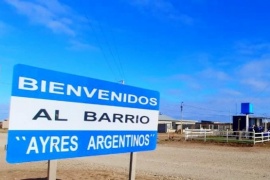 Vecinos del Ayres Argentinos reclaman por la falta de agua en distintos sectores