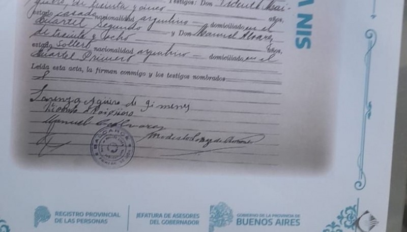 Certificado de nacimiento Giménez Agüero.