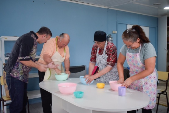 Avanzan los talleres de la Escuela de Oficios y Emprendimientos