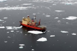 El rompehielos ARA “Almirante Irízar” arribó a la Base Antártica Conjunta Orcadas