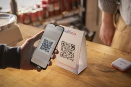 Impulsados por las promociones en los supermercados, se dispararon los pagos con QR en 2024