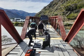 Reparación del puente sobre el Río Eléctrico en la RP 41