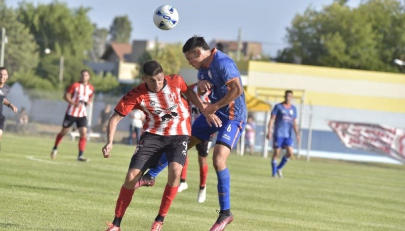 El equipo comodorense fue el verdugo  de Boxing Club en este torneo. (Foto: Noticias Net)