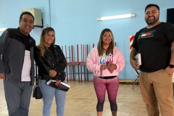 Tarde de diversión para los adultos mayores en “El Refugio”