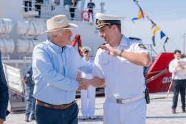 Othar recibió a la tripulación del buque búlgaro San Cirilo y San Metodio Naval