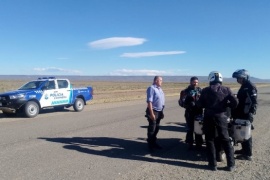 Policía asiste a motociclistas en rutas