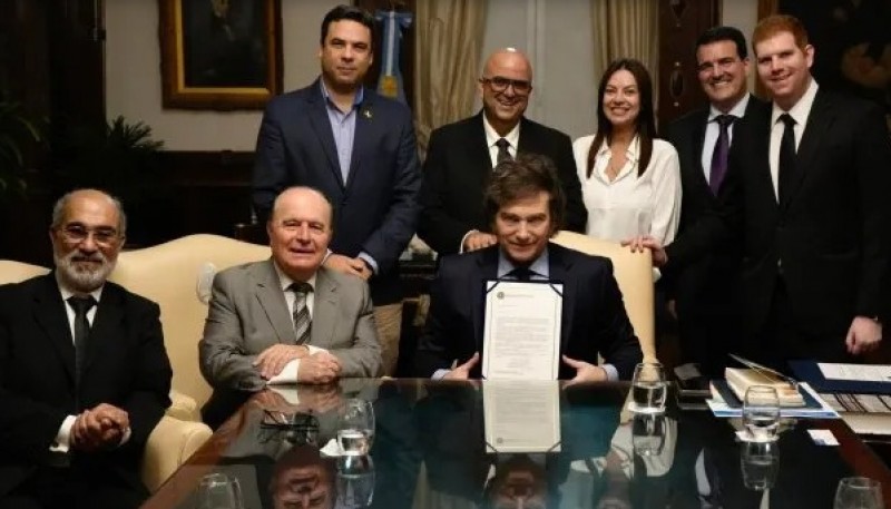 Declararon a Javier Milei 