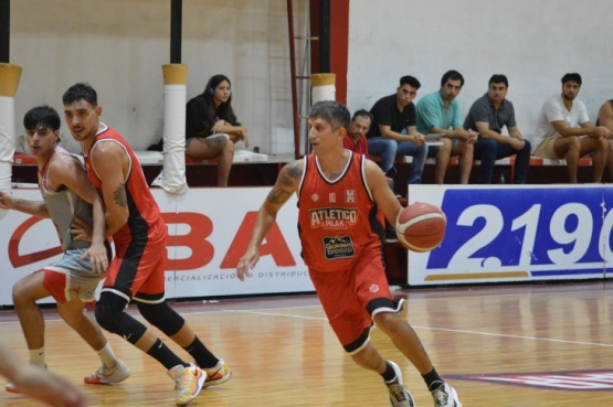 Treise salió lesionado y los colonenses aprovecharon para cerrar el triunfo. (Foto: AdC)