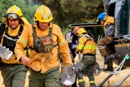 Alivio en El Bolsón: los brigadistas controlaron los incendios forestales