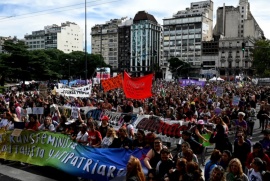 8M: miles de mujeres marchan en todo el país